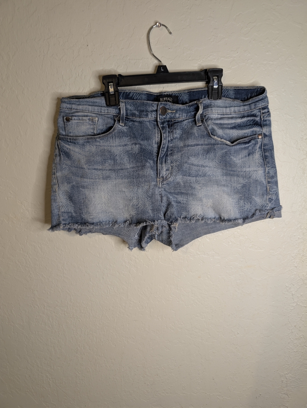 Festival Buffalo David Bitton Light Wash Low Slung Denim Shorts - Light Blue
